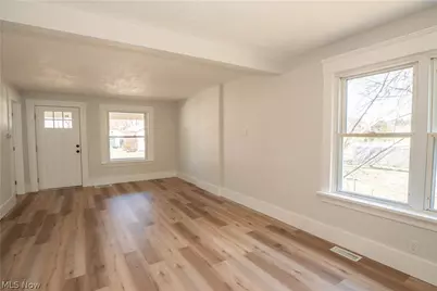 2408 21st Street NE, Canton, OH 44705 - Photo 3