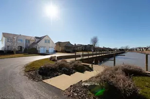 7016 E Sunview Dr, Lakeside Marblehead, OH 43440 - Photo 11