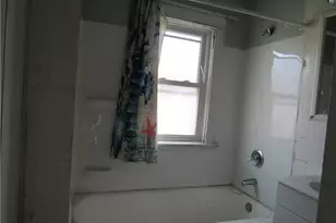 9618 Raymond Ave, Loveland, OH 44104 - Photo 19