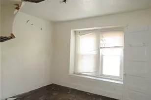 9618 Raymond Ave, Loveland, OH 44104 - Photo 13