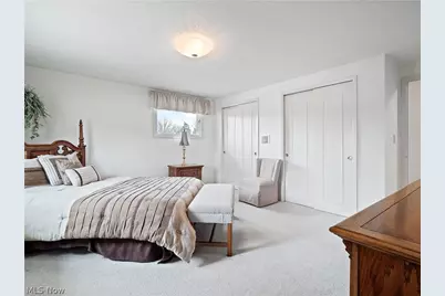 1044 Joy Oval, Green Hills, OH 44131 - Photo 21