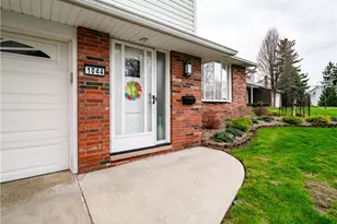 1044 Joy Oval, Green Hills, OH 44131 - Photo 3