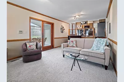 1044 Joy Oval, Green Hills, OH 44131 - Photo 7