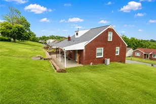 137 Oak St, Weirton, WV 26062 - Photo 25