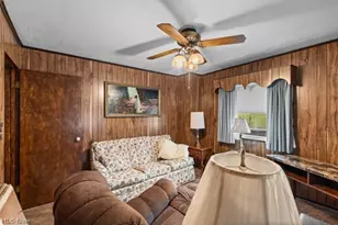 137 Oak St, Weirton, WV 26062 - Photo 15
