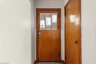 137 Oak St, Weirton, WV 26062 - Photo 3