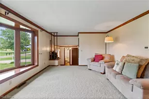 5070 Echovalley St NW, North Canton, OH 44720 - Photo 9