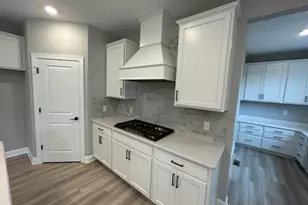 1445 Tullamore Trl, Wadsworth, OH 44281 - Photo 5