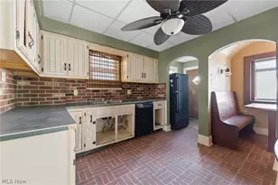 1212 Maryland Ave SW, Canton, OH 44710 - Photo 13