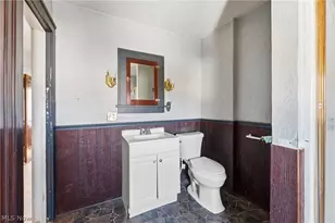 1212 Maryland Ave SW, Canton, OH 44710 - Photo 23