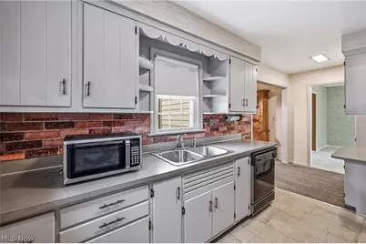 664 Perkinswood Boulevard NE, Warren, OH 44483 - Photo 29