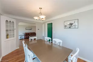 4102 Verona Rd, South Euclid, OH 44121 - Photo 7
