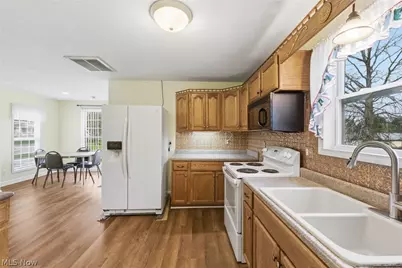 655 Spangler Street, Willard, OH 44890 - Photo 9