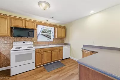 655 Spangler Street, Willard, OH 44890 - Photo 7