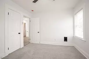 886 E 75th St, Loveland, OH 44103 - Photo 7