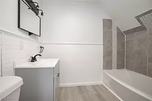 886 E 75th St, Loveland, OH 44103 - Photo 15