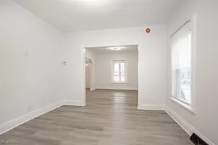 886 E 75th St, Loveland, OH 44103 - Photo 21