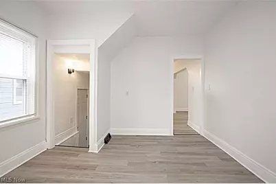 886 E 75th Street, Loveland, OH 44103 - Photo 21