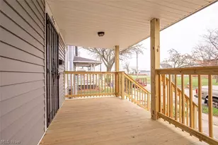 886 E 75th St, Loveland, OH 44103 - Photo 3