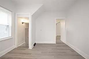 886 E 75th St, Loveland, OH 44103 - Photo 19