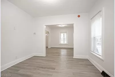 886 E 75th Street, Loveland, OH 44103 - Photo 23