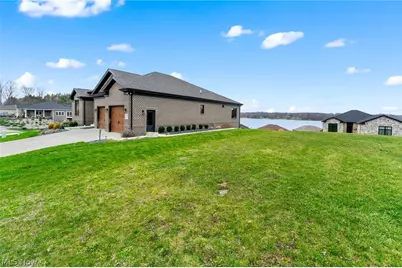 2645 Waters Edge Drive, Columbiana, OH 44408 - Photo 41