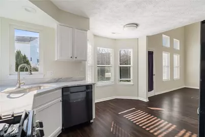 2165 Stonehenge Circle, Akron, OH 44319 - Photo 9