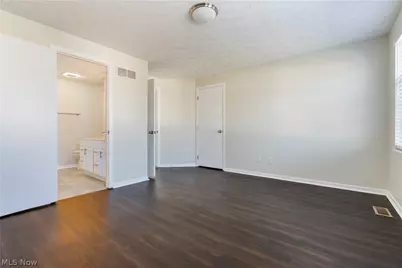 2165 Stonehenge Circle, Akron, OH 44319 - Photo 23