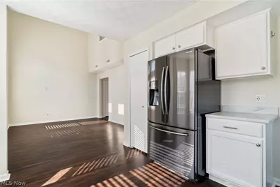 2165 Stonehenge Circle, Akron, OH 44319 - Photo 13