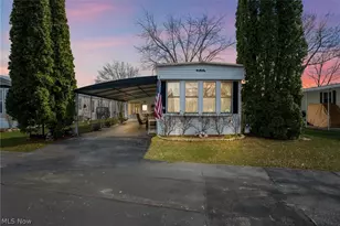 1623 NE Catawba Rd, Port Clinton, OH 43452 - Photo 1