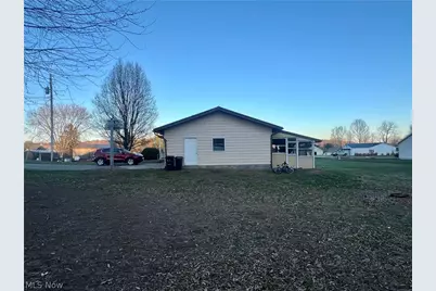 1715 South Street, Stockport, OH 43787 - Photo 3