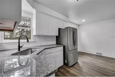 4413 Torrington Avenue, Parma, OH 44134 - Photo 3