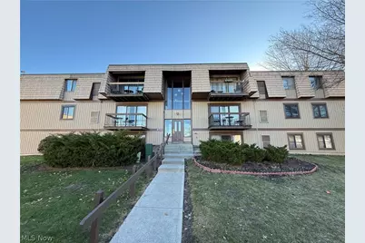 9721 Sunrise Boulevard #l-1, North Royalton, OH 44133 - Photo 1