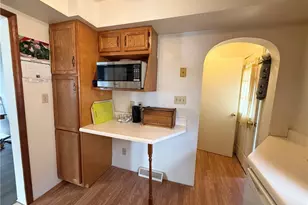 917 Oxford Blvd, Steubenville, OH 43952 - Photo 11