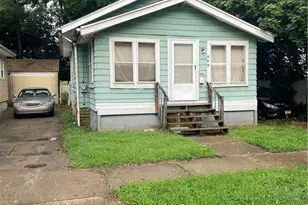 156 Roger Ave, Akron, OH 44305 - Photo 1