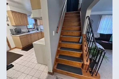 25101 Farringdon Avenue, Euclid, OH 44132 - Photo 5
