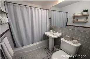 25101 Farringdon Ave, Euclid, OH 44132 - Photo 7
