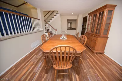 18086 Winchester Court, Strongsville, OH 44136 - Photo 9