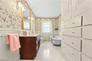 170 E Beech Street NE, Alliance, OH 44601 - Photo 23