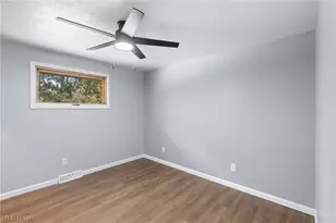 51235 Burrwood Dr, St Clairsville, OH 43947 - Photo 15