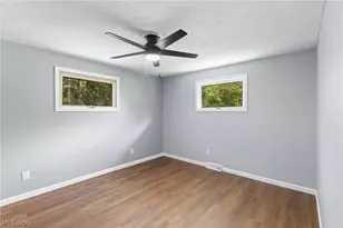 51235 Burrwood Dr, St Clairsville, OH 43947 - Photo 13