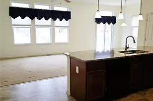 5137 Hartwell Ln, Brunswick Hills, OH 44212 - Photo 5