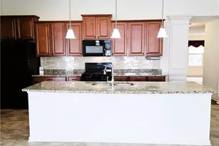 5137 Hartwell Ln, Brunswick Hills, OH 44212 - Photo 3