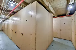 10301 Lake Ave, Oakwood, OH 44102 - Photo 41