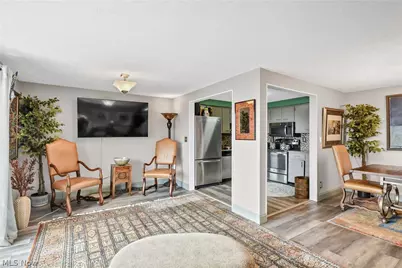 10301 Lake Avenue #807, Oakwood, OH 44102 - Photo 13