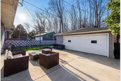 18840 Nitra Avenue, Maple Heights, OH 44137 - Photo 13