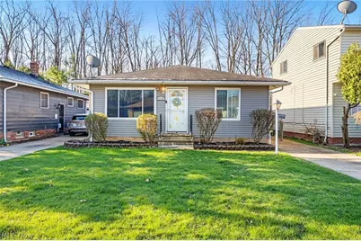 18840 Nitra Avenue, Maple Heights, OH 44137 - Photo 1