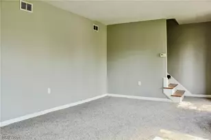 21131 Morris Ave, Euclid, OH 44123 - Photo 3