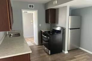 21131 Morris Ave, Euclid, OH 44123 - Photo 3