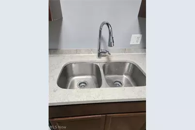 21131 Morris Avenue, Euclid, OH 44123 - Photo 5